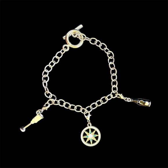 Charm Bracelet Silvertone with 3 Princess Cruise Charms. NEW! - Picture 10 of 11